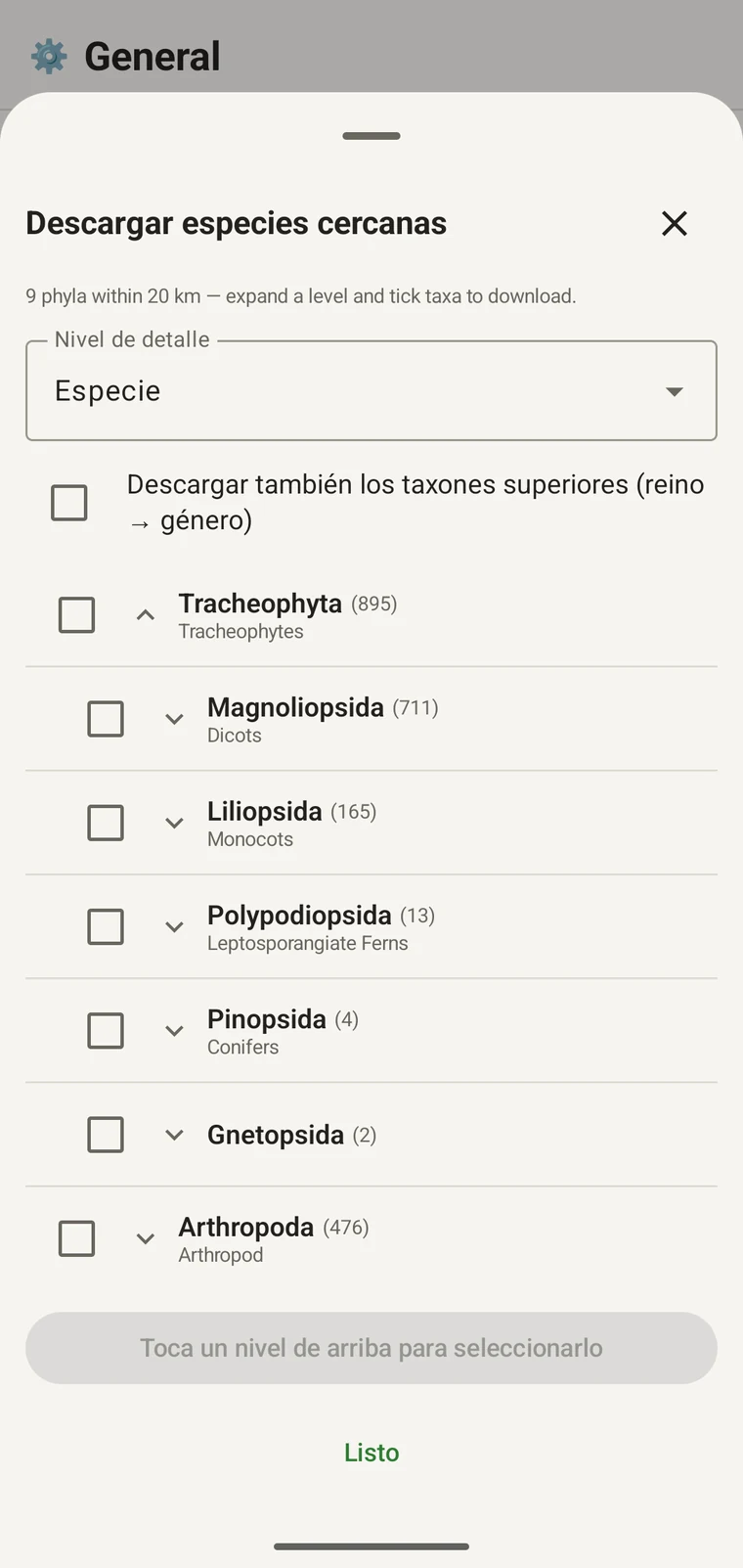 Árbol de GBIF desplegado hasta los órdenes dentro de Magnoliopsida, cada uno con sus nombres vernáculos