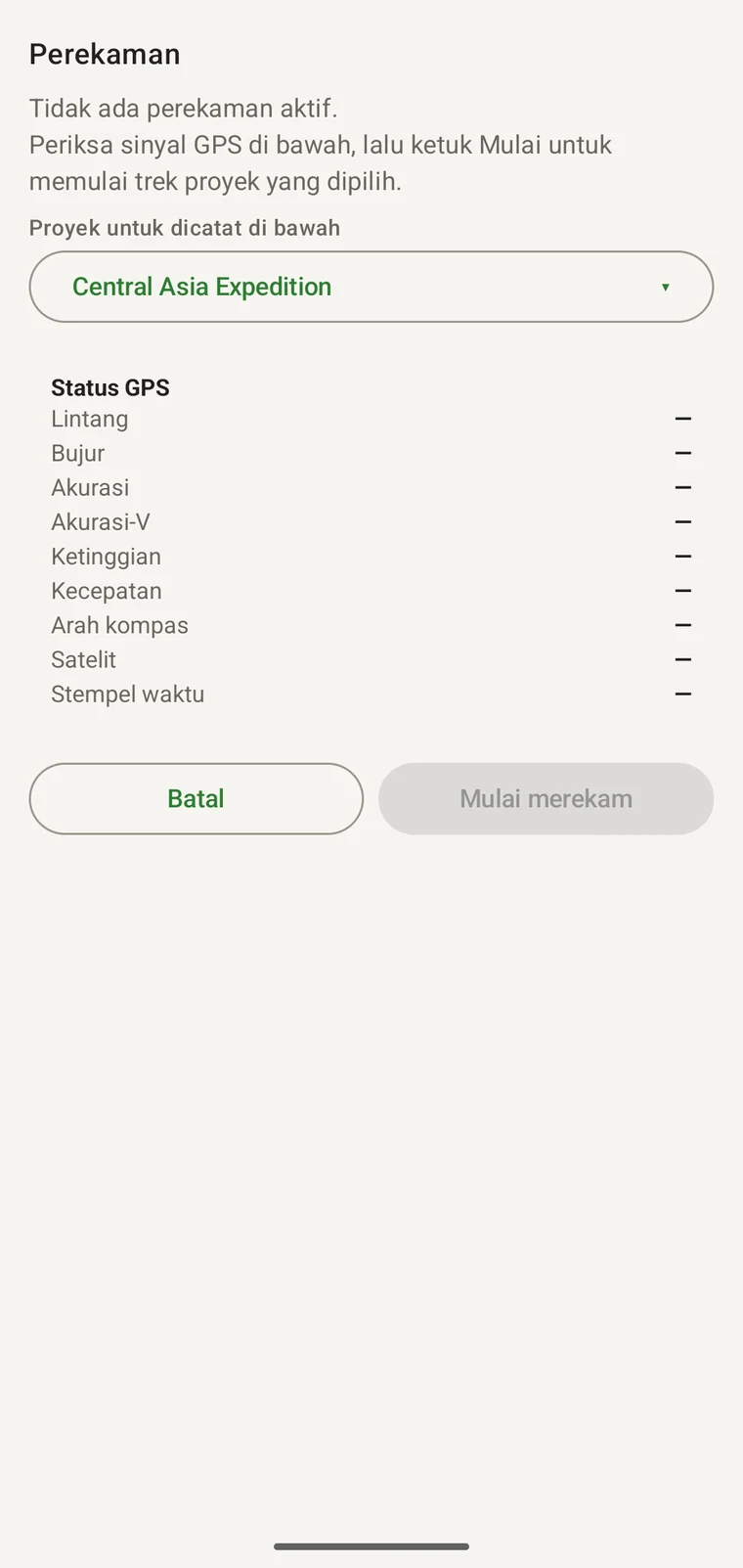 Layar pencatatan yang menampilkan bidang status GPS dan tombol Mulai merekam