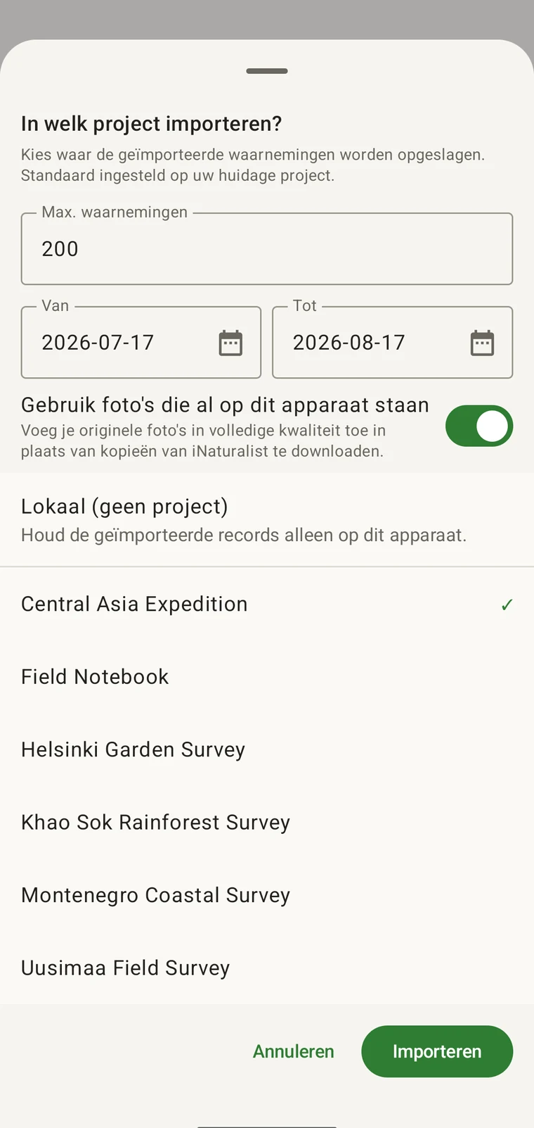iNaturalist-importblad met een maximaal aantal waarnemingen, een datumbereik van en tot, een schakelaar voor de fotobron en een lijst met projecten om naartoe te importeren