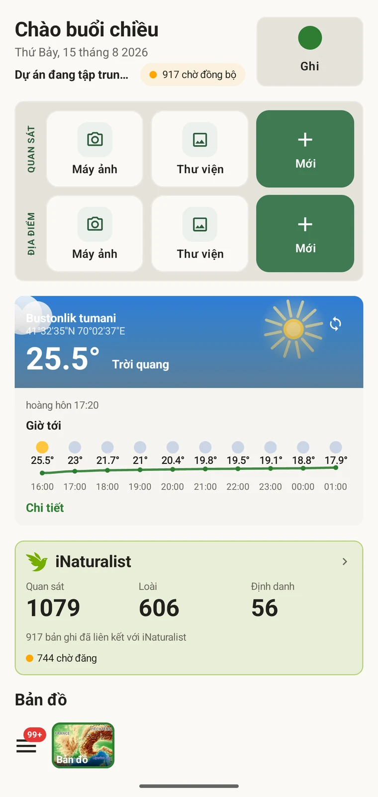 EarthCape home screen with the Record button, observation and locality quick actions and the weather card